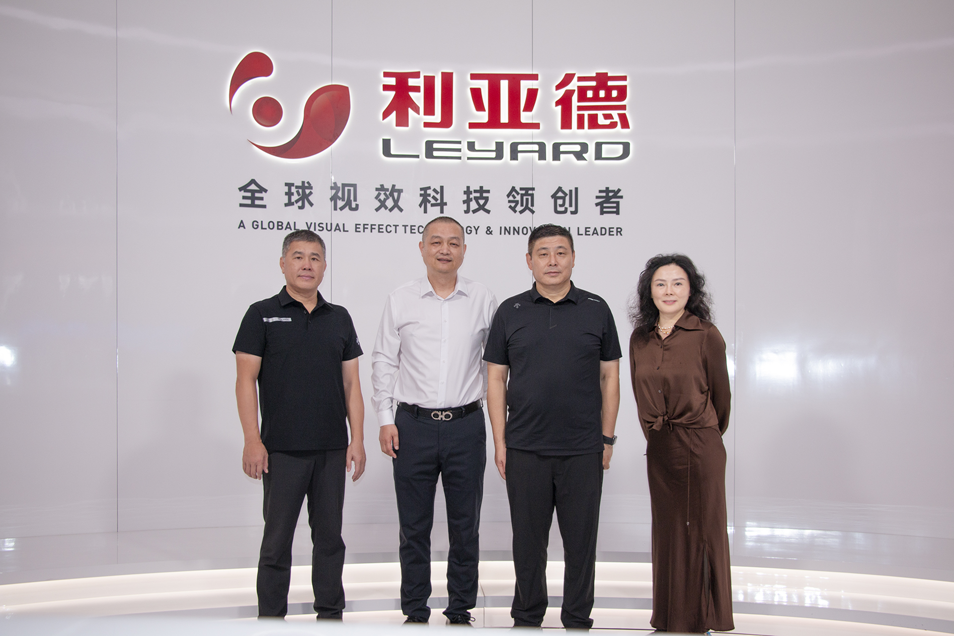 重庆千里科技股份有限公司周宗成总裁等向导一行莅临Ag亚洲集团南方总部考察交流